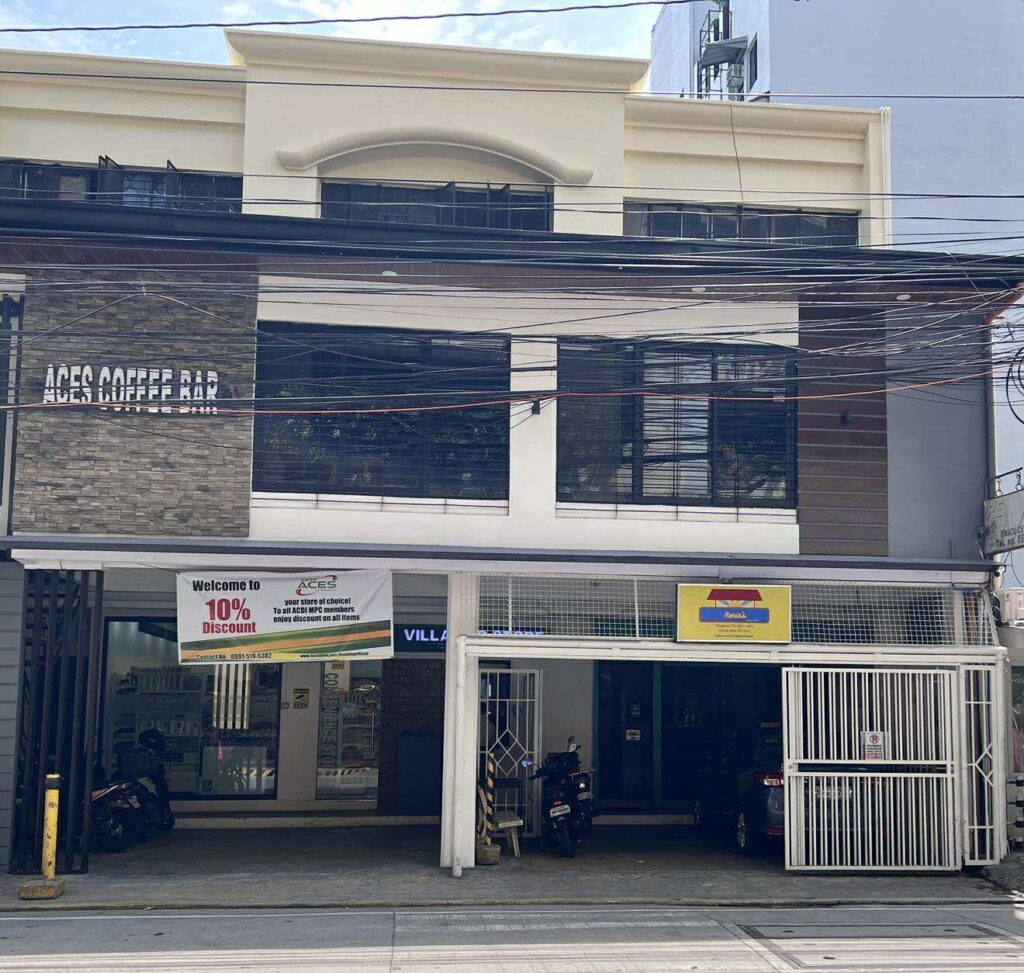 Renia's Eatery Exterior